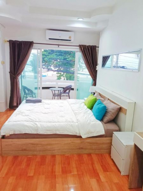 Seaview B1 Marie Guesthouse